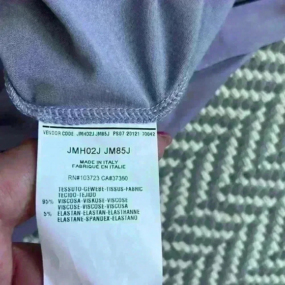 Armani Collezioni light purple tank top with rolled edges size 12 - Picture 6 of 8